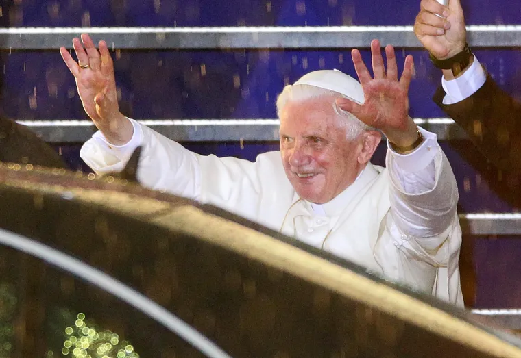 Zagreb je prije 11 godina dočekao Benedikta XVI: Pola milijuna s njim je molilo na hipodromu