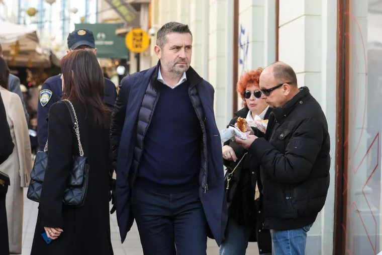 Zagrijavanje za najluđu noć u godini, face su se pokazale na špici: Neki uživaju u Zagrebu, neki pak u Dubrovniku i Zadru