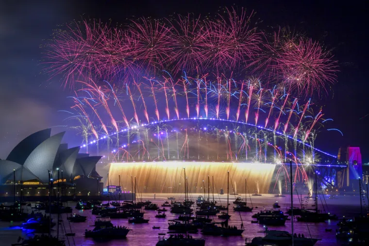 Nas čekaju sati, ali neki su već ušli u 2023. godinu. Vatromet obasjao Australiju, Južnu Koreju...