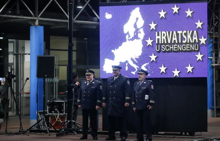 Hrvatska u&scaron;la u Schengen: Gužve na granicama i rigorozne kontrole postale su pro&scaron;lost
