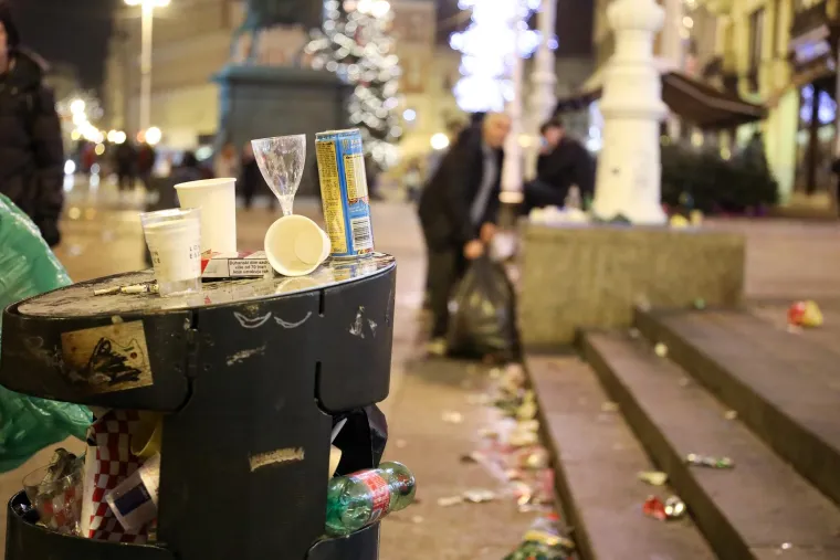 Pogledajte kako je izgledao centar Zagreba nakon proslave Nove godine