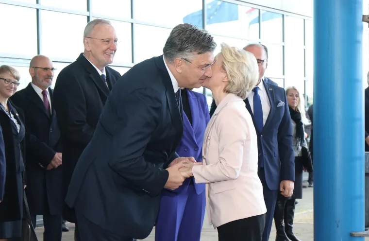 Poljupcima u Bregani dočekao &scaron;eficu EK, sipao same komplimente, a zatim je odveo u centar Zagreba na kavu