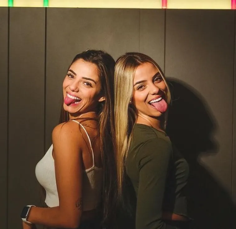 Snima sadržaj za odrasle i ne skriva da sada zarađuje 50 puta vi&scaron;e: U prvi plan stavila guzu i poslala zagonetnu poruku