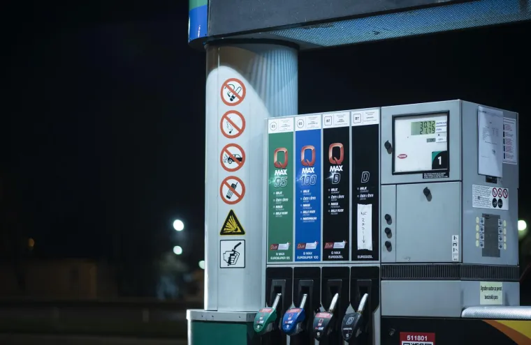 Svi požurili na benzinsku prije ponoći i novog poskupljenja: Evo kakve nas cijene čekaju sutra