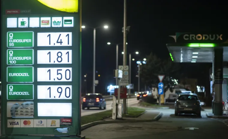 Svi požurili na benzinsku prije ponoći i novog poskupljenja: Evo kakve nas cijene čekaju sutra