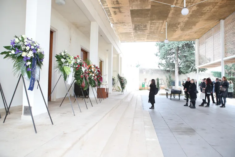 Hrvatska se danas oprašta od Massima. Na Gradsko groblje Zadar stigli brojni glazbenici i prijatelji