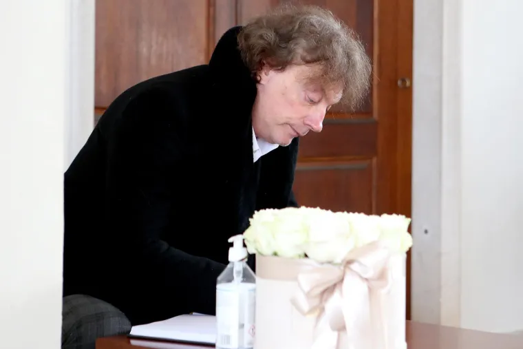 Hrvatska se danas opra&scaron;ta od Massima. Na Gradsko groblje Zadar stigli brojni glazbenici i prijatelji