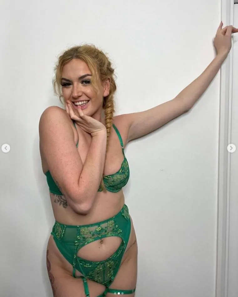 OnlyFans zvijezda &scaron;okirala priznanjem da ima dvije vagine - ali to nosi brojne probleme: 'Seks je prilično kompliciran...'