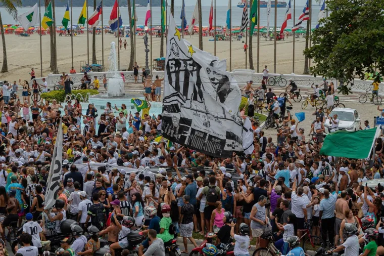 Brazilci ispratili Pelea na posljednji počinak, ovi prizori slamaju srce: 'Bio je neusporediv, kao nogometaš i kao ljudsko biće. Najveći je...'