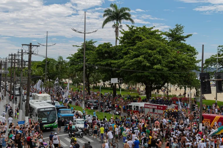 Procesija je gotova: Nakon &scaron;to mu je počast odalo preko 300 tisuća ljudi pokopan legendarni Pele
