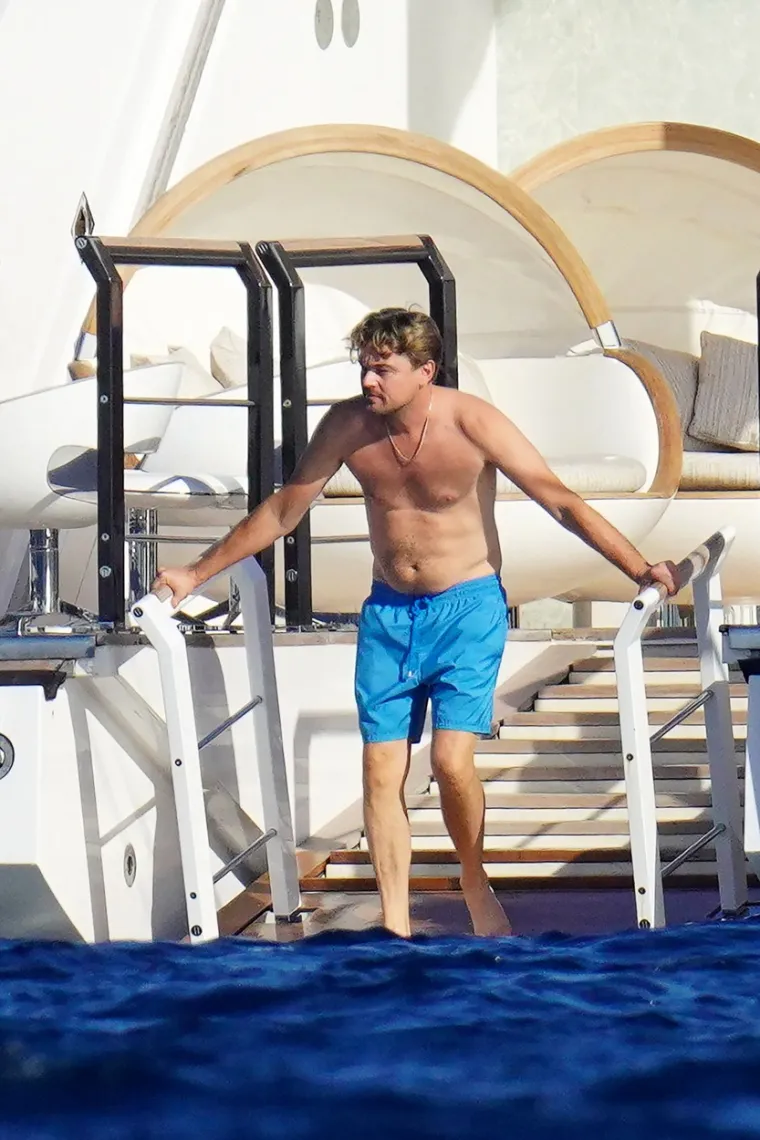 DiCaprio se okružio izvanserijskim ljepoticama kojima može biti tata: Razuzdana zabava na jahti nije promakla paparazzima