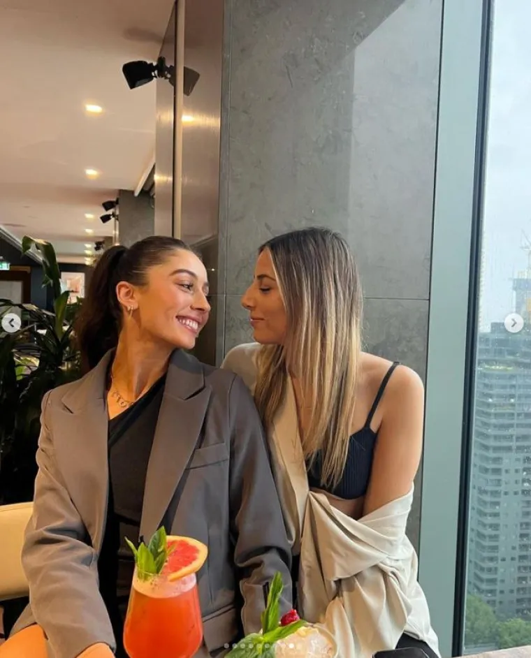 Prestala je piti kontracepcijske tablete i sad joj se više ne sviđaju muškarci: 'Izlazim samo s djevojkama'