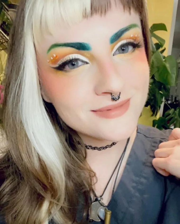 Udana je za starijeg frajera i vole se ludo, ali... 'Stalno mi se upucavaju, čak i kad sam s mužem'