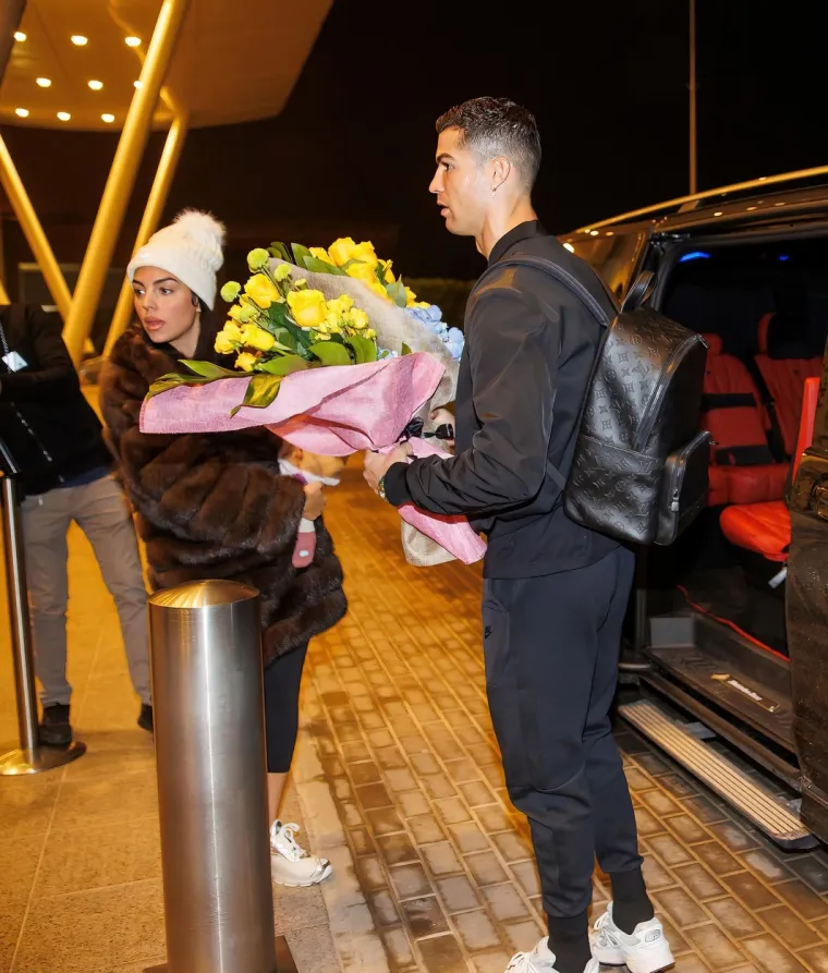 Tek su stigli u Saudijsku Arabiju, a već izazivaju kontroverze: Cristiano Ronaldo i Georgina krše zakon