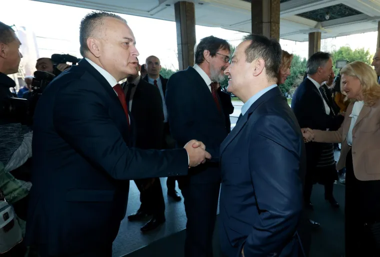 Dačić stigao u Zagreb, tu je i Plenković, evo tko je sve na božićnom domjenku SNV-a