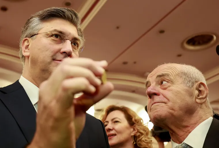 Od svih na domjenku SNV-a Plenković je imao najviše razloga za sreću: Ne, nije u pitanju politički uspjeh nego nešto puno prizemnije