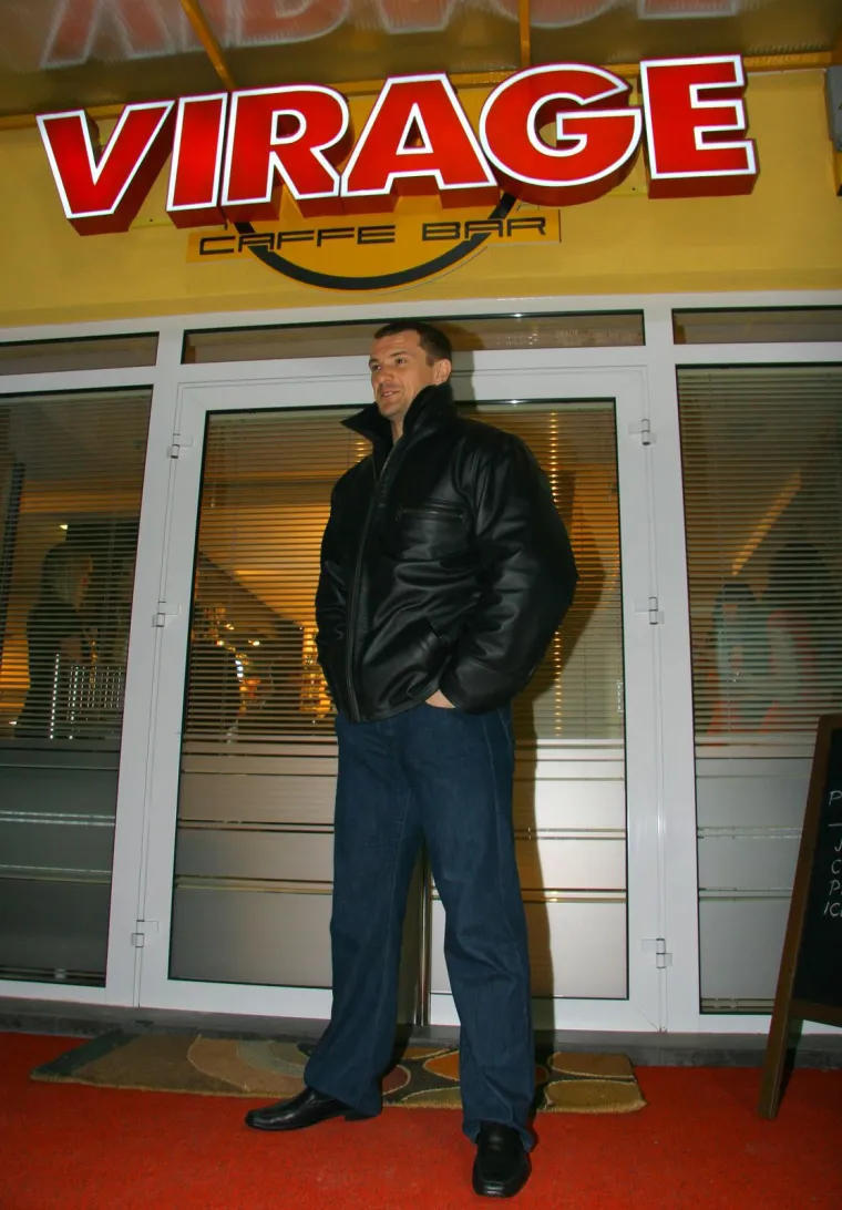 Sjećate se kada je Cro Cop otvorio vlastiti kafić u Zagrebu? Iznenadit ćete se koje su se tada sve face pojavile