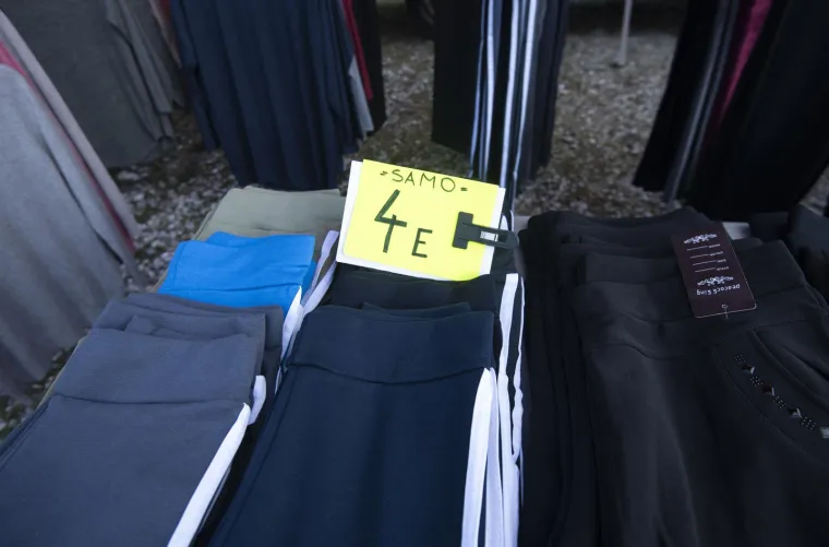 Hrvati navalili na najpoznatiji zagrebački sajam. Plaća se u eurima, a na akciji je sve: Od kobasica, pa do bicikla i '&scaron;tikli za koke'