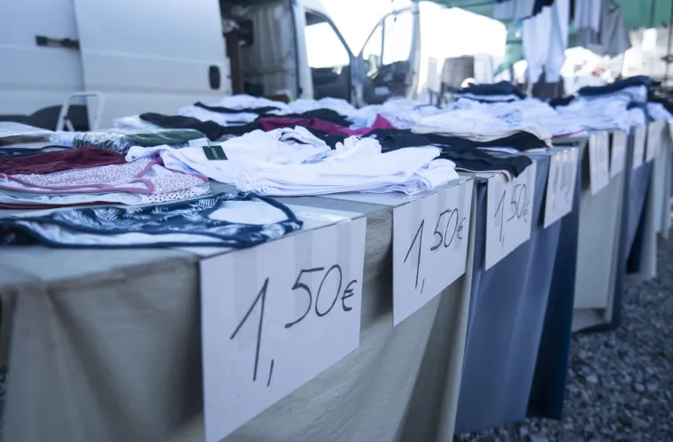 Hrvati navalili na najpoznatiji zagrebački sajam. Plaća se u eurima, a na akciji je sve: Od kobasica, pa do bicikla i '&scaron;tikli za koke'