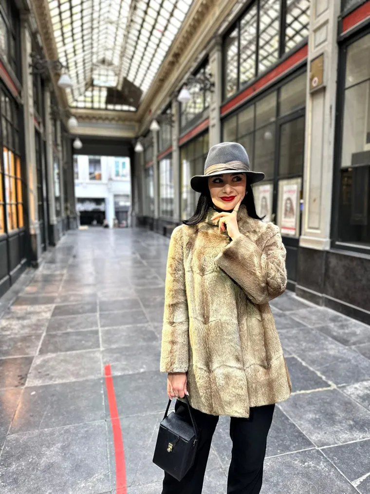 Zadivljujuća Nina damskim stilom osvaja Bruxelles, a ovo su njezina top izdanja: Ona je unikat, ona je hrvatska Fran Fine!