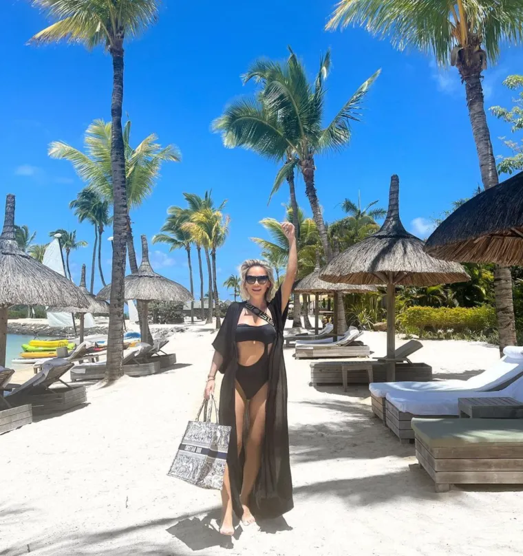 Isplatilo se trčanje za Bloomom: Maja &Scaron;uput stesala se do perfekcije i u leopard bikiniju pokorila Mauricijus!