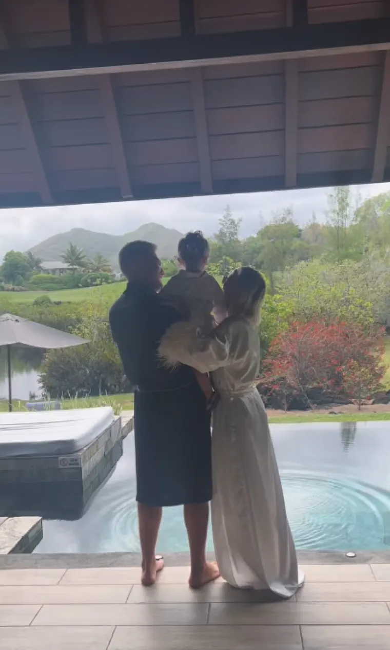 Isplatilo se trčanje za Bloomom: Maja &Scaron;uput stesala se do perfekcije i u leopard bikiniju pokorila Mauricijus!