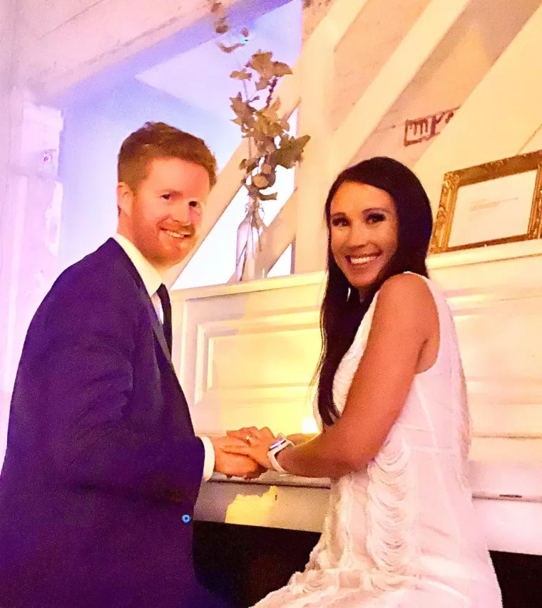 Ne, ovo nisu Harry i Meghan, ali jesu Rhys i Sarah, popularni dvojnici odbjeglog kraljevskog para: Sličnost je nevjerojatna!