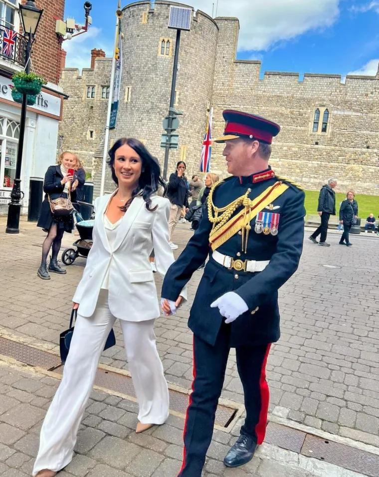 Ne, ovo nisu Harry i Meghan, ali jesu Rhys i Sarah, popularni dvojnici odbjeglog kraljevskog para: Sličnost je nevjerojatna!