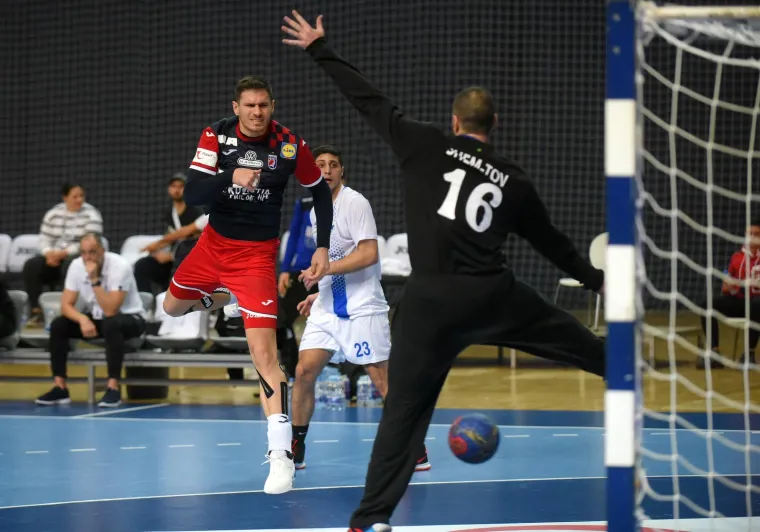 Marin Jelinić iskazao se pro&scaron;le sezone kada je s Nexeom osigurao Final Four europske lige i kada je sjajno uskočio na Europsko prvenstvo. Jelinić je igrač poput Davida Mandića koji sjajno može pokrivati sve pozicije u obrani. 