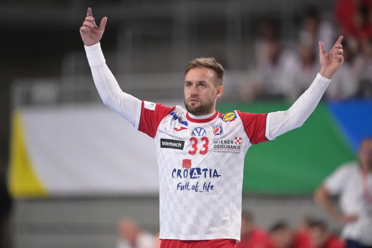 Luka Cindrić osvojio je nagradu za najboljeg hrvatskog rukometa&scaron;a u 2022. godini. Cindrić je član Barcelone i bit će glavni motor reprezentacije na ovom prvenstvu. Iako je imao problema s ozljedama, bit će spreman za nadolazeće prvenstvo.