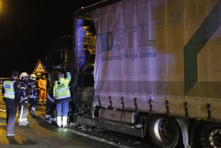 Kamion se zapalio na obilaznici kod tunela Katarina, pogledajte kako izgleda