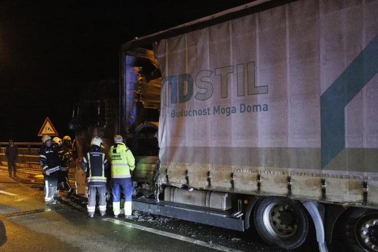 Kamion se zapalio na obilaznici kod tunela Katarina, pogledajte kako izgleda