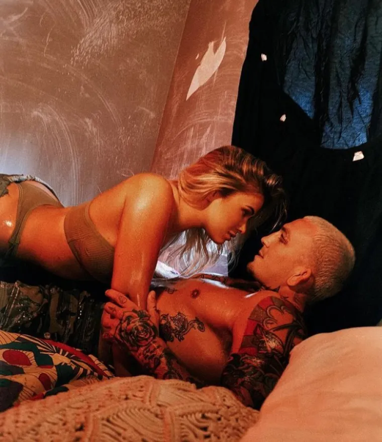 Može li provokativnije? Najseksi borkinja izbacila guzu u prvi plan i poslala intrigantnu poruku