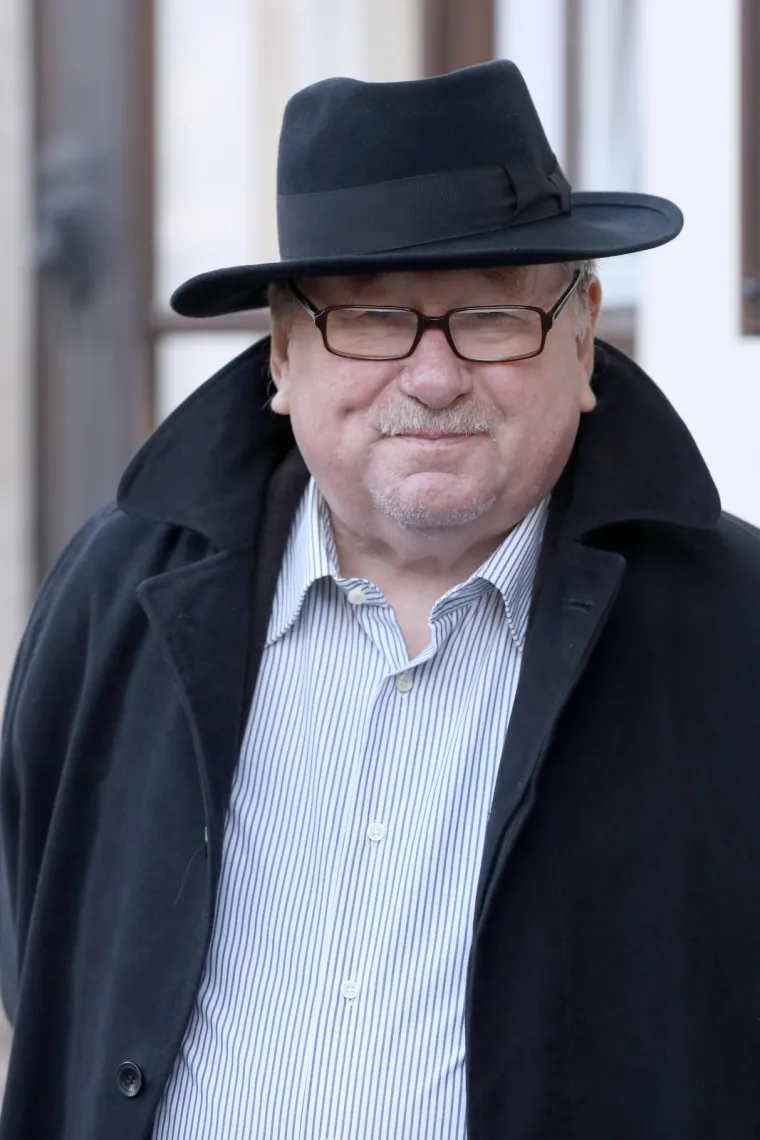 Pa koga je to 'maca donijela': Nakon dugo vremena Vladimir Šeks se pojavio u javnosti, pogledajte kako danas izgleda