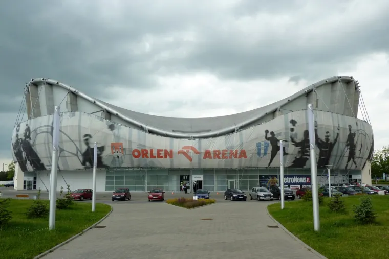 Orlen Arena u Plocku dom je dobro poznatog rukometnog kluba Wisla. Može primiti gotovo 5.5 tisuća ljudi, a u njoj će se odigravati President Cup.