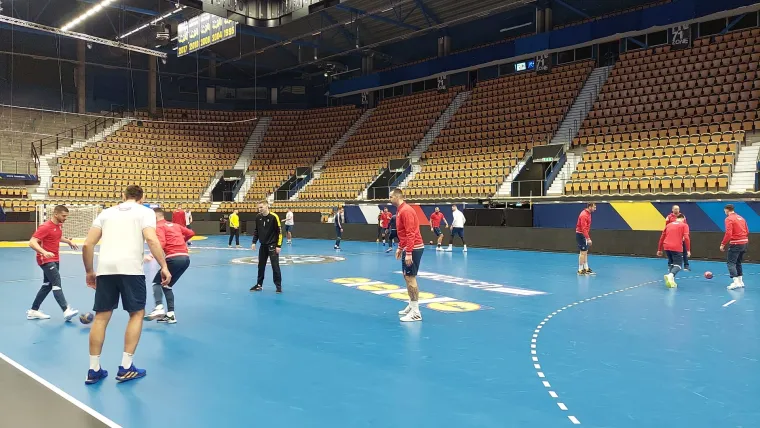 Donosimo vam fotografije s treninga rukometa&scaron;a uoči Egipta: Pripremaju se na neobičan način