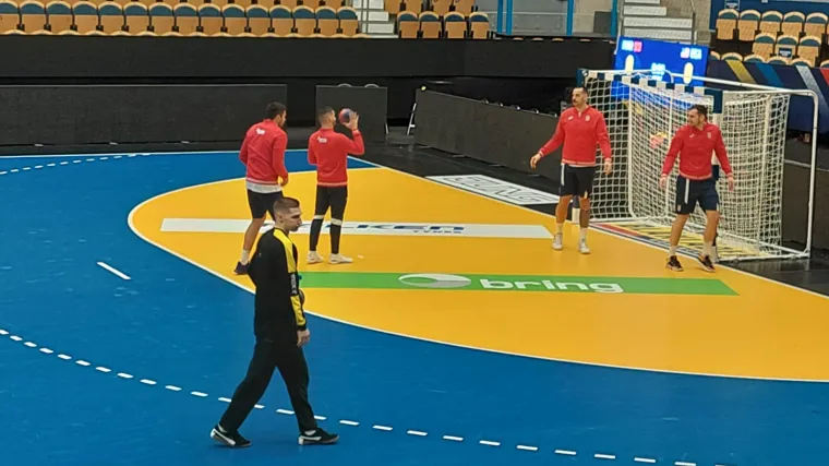 Donosimo vam fotografije s treninga rukometa&scaron;a uoči Egipta: Pripremaju se na neobičan način