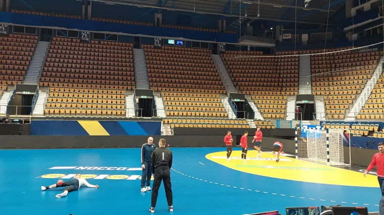 Donosimo vam fotografije s treninga rukometa&scaron;a uoči Egipta: Pripremaju se na neobičan način