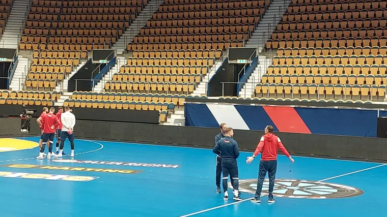 Donosimo vam fotografije s treninga rukometa&scaron;a uoči Egipta: Pripremaju se na neobičan način