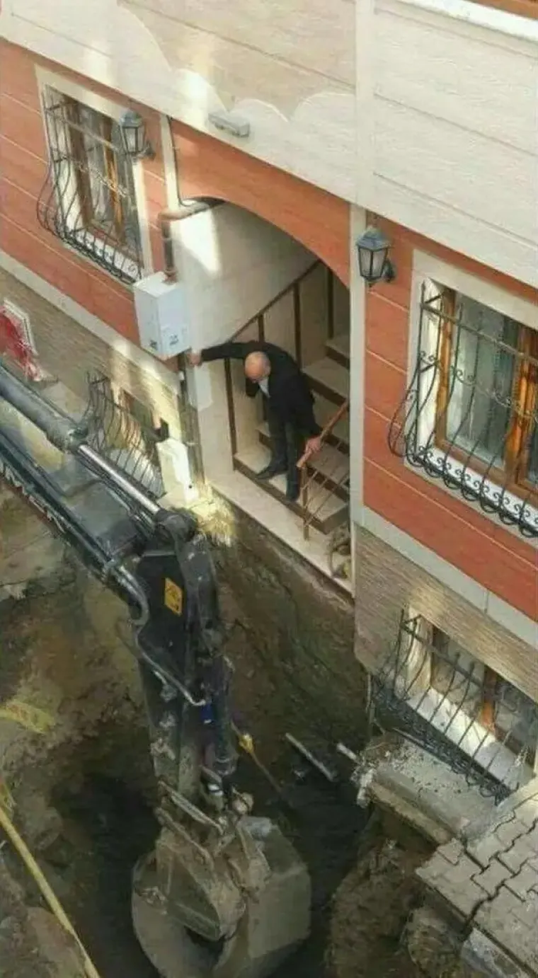 Opisali smo petak 13. u pedeset prizora i sada jedva čekamo da nam ponoć dođe upomoć