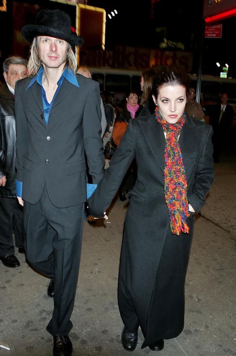 Lisa i Lockwood bili su u braku 10 godina i dijelili su kćeri blizanke Harper Vivienne Ann i Finley Aaron Love, koje je par dobio 2008. godine. Dok je bila trudna, Lisa je za medije otkrila da joj je Lockwood najbolji prijatelj. &quot;Došla sam do točke u životu kada sam lovila sve lude. Bila sam spremna zaustaviti to ludilo. U ovim godinama stvarno cijenim što imam, muža koji je moj najbolji prijatelj. Ali znate, drugi dečki su bili zabavni. Neko vrijeme&quot;, ispričala je jednom prilikom Lisa.