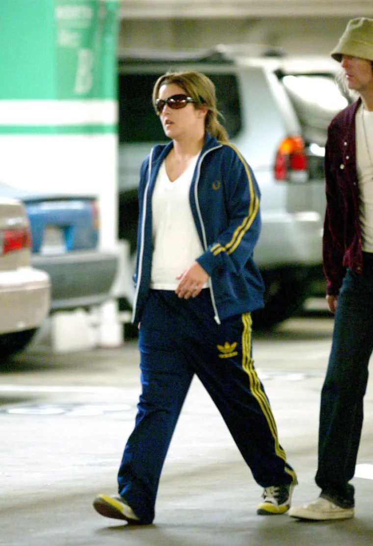 To jutro sama se je odvezla u scijentolo&scaron;ku crkvu i zatražila pomoć. Tvrdila je da je upravo scijentologija zaslužna za njezino odvikavanje te da je zahvaljujući vjeri i zajednici postala bolja osoba, a na odvikavanju je upoznala i svog prvog muža Dannyja. Naime, Lisin život zauvijek se promijenio s devet godina, 1977. godine, kada je Elvis umro, a jednom prilikom je otkrila i čega se sjeća iz toga dana.