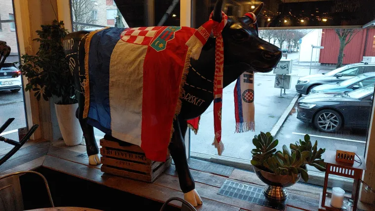 Hrvati napravili šou u Švedskoj pred prvi nastup Kauboja: Ori se pjesma, sve gori, domaćini u čudu