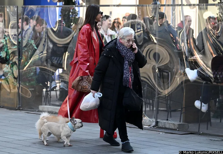 Borna Kotromanić privlačila poglede u krajnje odvažnoj kombinaciji: Imala je i sitnih problema, ali sve je super ishendlala