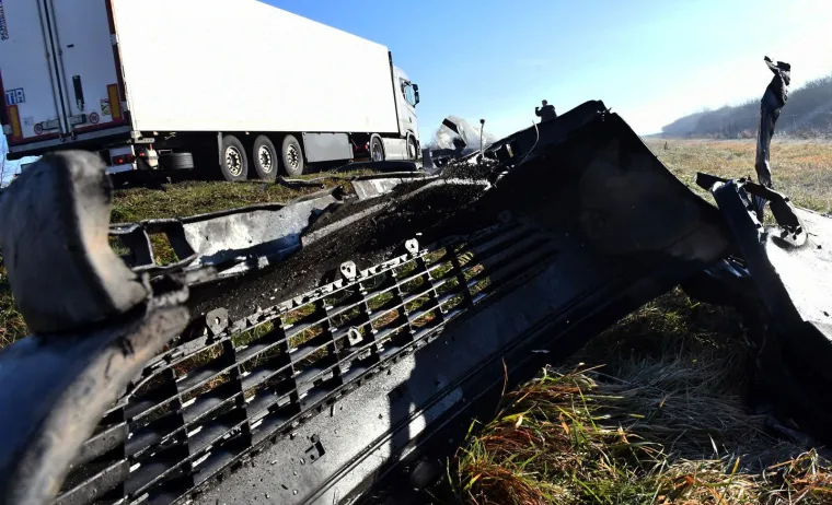 Zastrašujući prizori s autoceste A3 kod Nove Gradiške: Čak devet nesreća, dijelovi vozila razasuti su na sve strane...