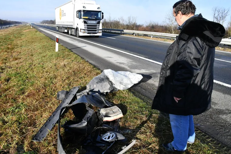 Zastrašujući prizori s autoceste A3 kod Nove Gradiške: Čak devet nesreća, dijelovi vozila razasuti su na sve strane...