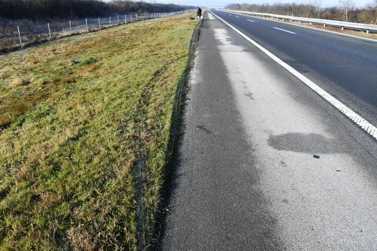 Zastrašujući prizori s autoceste A3 kod Nove Gradiške: Čak devet nesreća, dijelovi vozila razasuti su na sve strane...