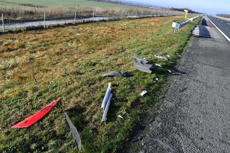 Zastrašujući prizori s autoceste A3 kod Nove Gradiške: Čak devet nesreća, dijelovi vozila razasuti su na sve strane...