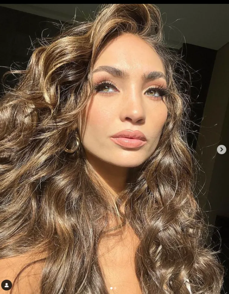 Najstarija Miss Universe u povijesti: Tko je egzotična Amerikanka nestvarne ljepote čiji Instagram oduzima dah?