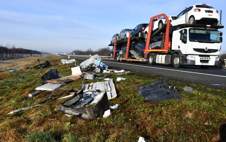 Ovo su slike užasa jutro nakon serije nesreća na A3 u kojima je čovjek poginuo, a 12 ih je ozlijeđeno